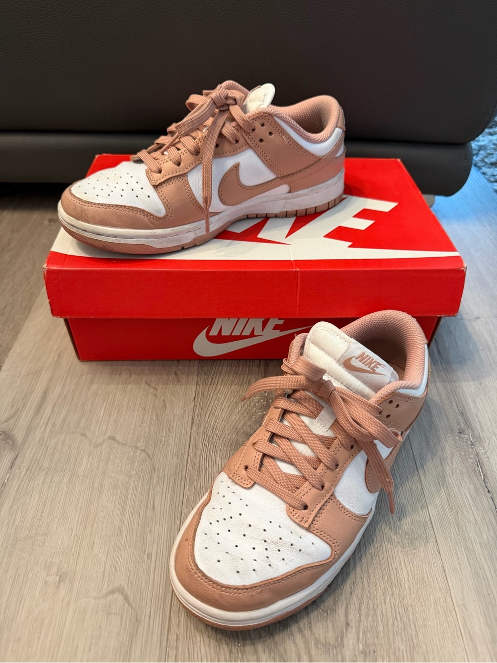 Nike Dunk Low Sneakers in Dusty Pink
